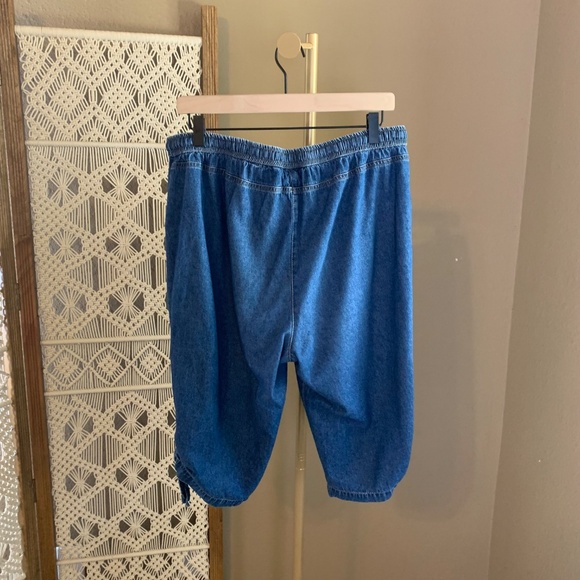 Rebecca Malone Size PXL 100% Cotton Blue Jean Denim Pull-Up Capri Pants - Picture 2 of 8